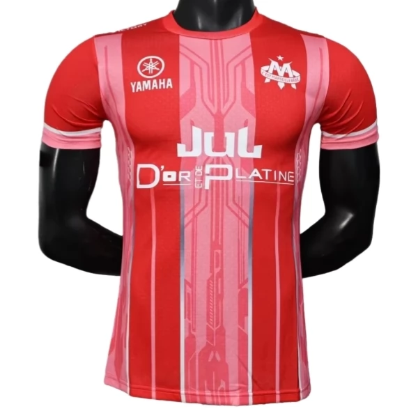 Olympique de Marseille Nogometni Dresovi Domaći Jul x Toto Et Ninetta Red 2025/26 Olympique de Marseille Nogometni Dresovi Domaći Jul x Toto Et Ninetta Red 2025/26